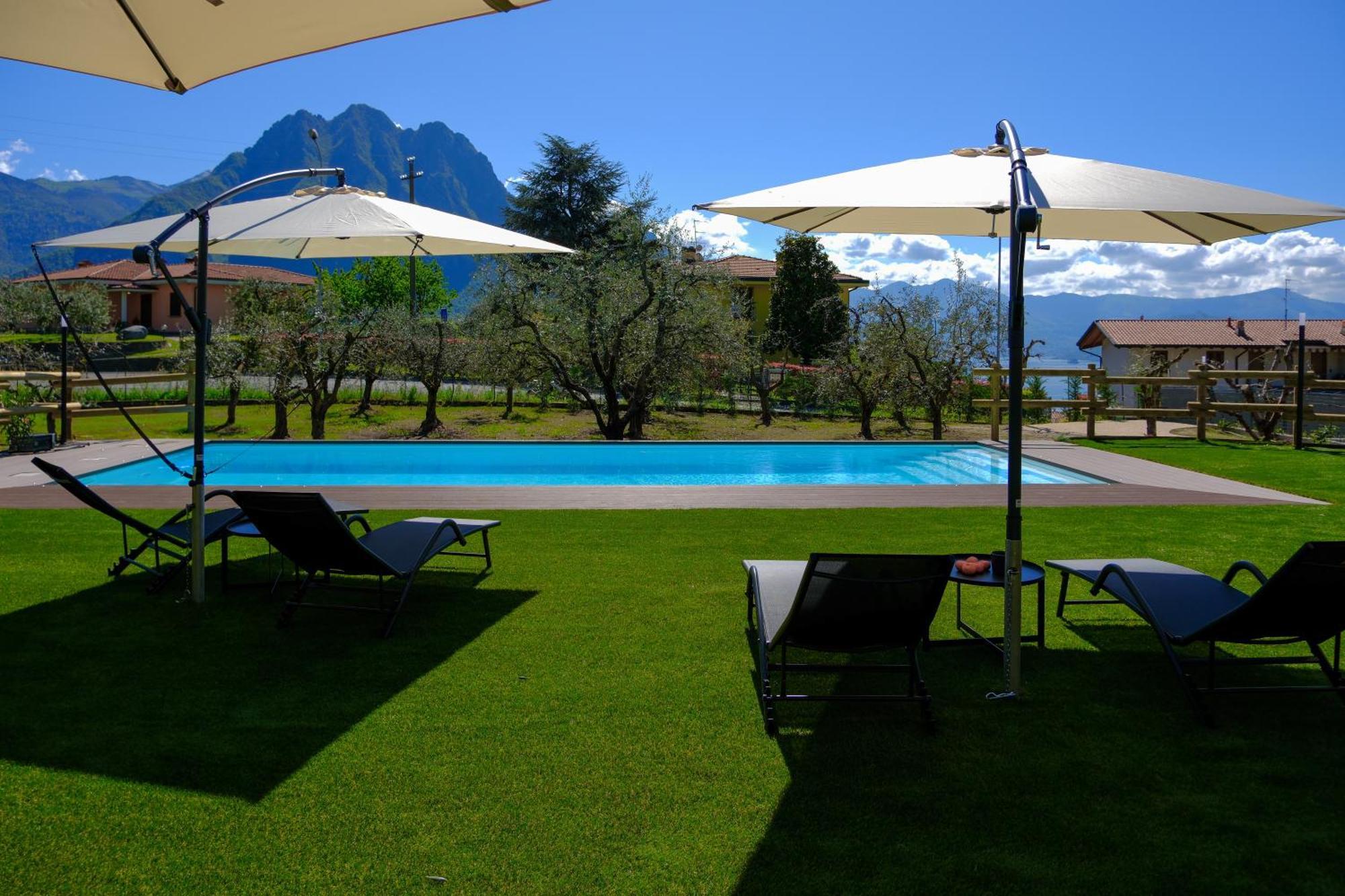ריבה די סולטו Costa Blu - Terrace Overlooking The Lake & Pool מראה חיצוני תמונה
