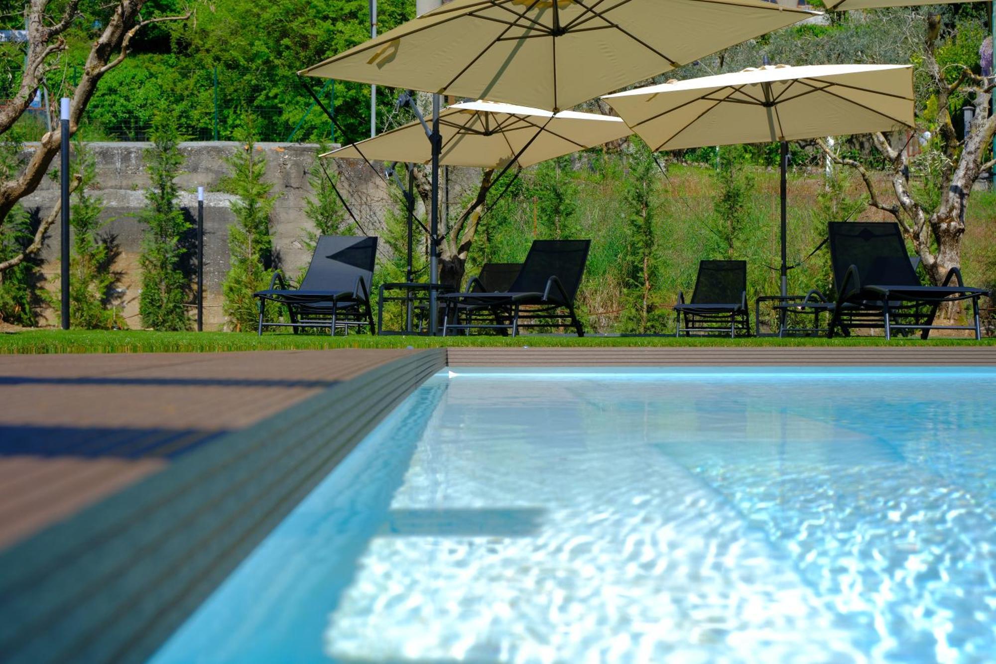 ריבה די סולטו Costa Blu - Terrace Overlooking The Lake & Pool מראה חיצוני תמונה
